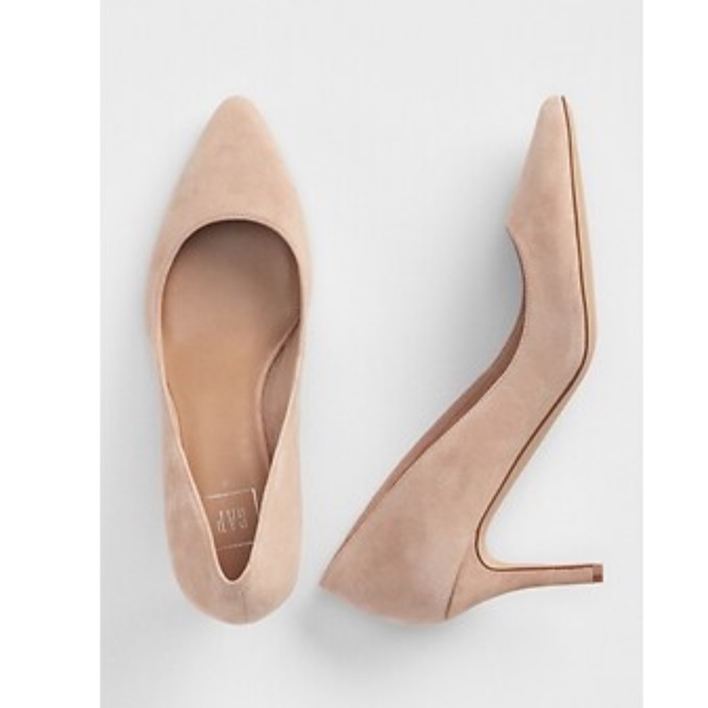 Gap soft pink suede heels size 9